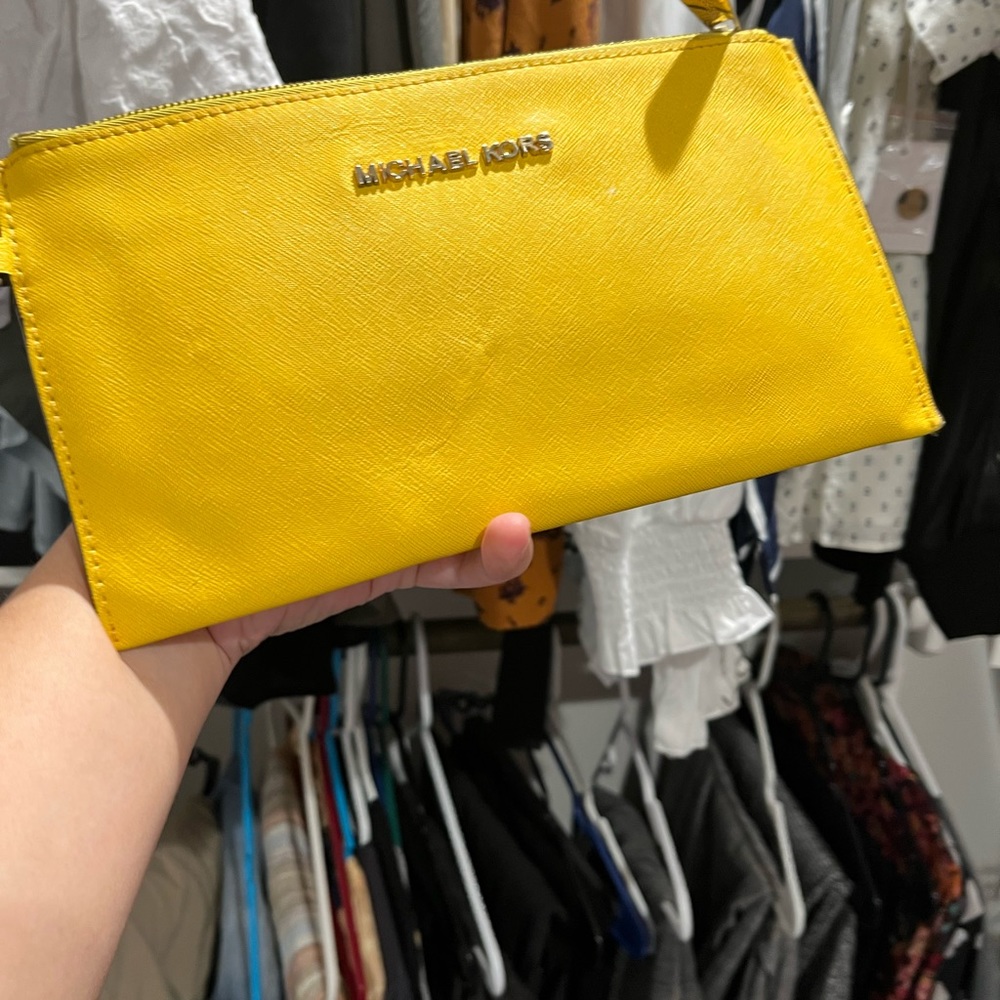 Wristlet